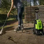 Pulire gli ambienti esterni della casa: tutti i vantaggi di un’idropulitrice